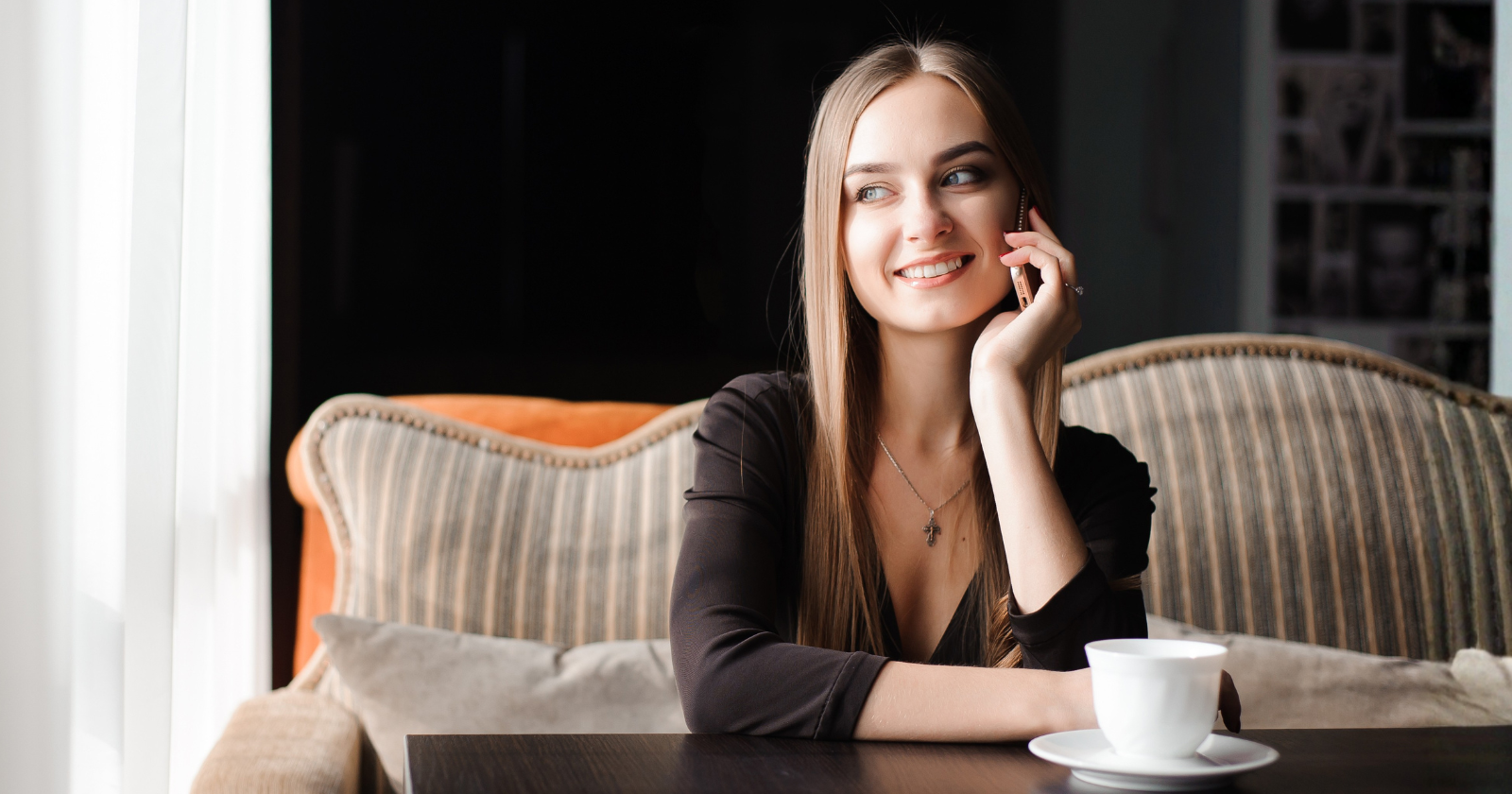 9 subtle signs someone grew up with money, even if they dress casually
