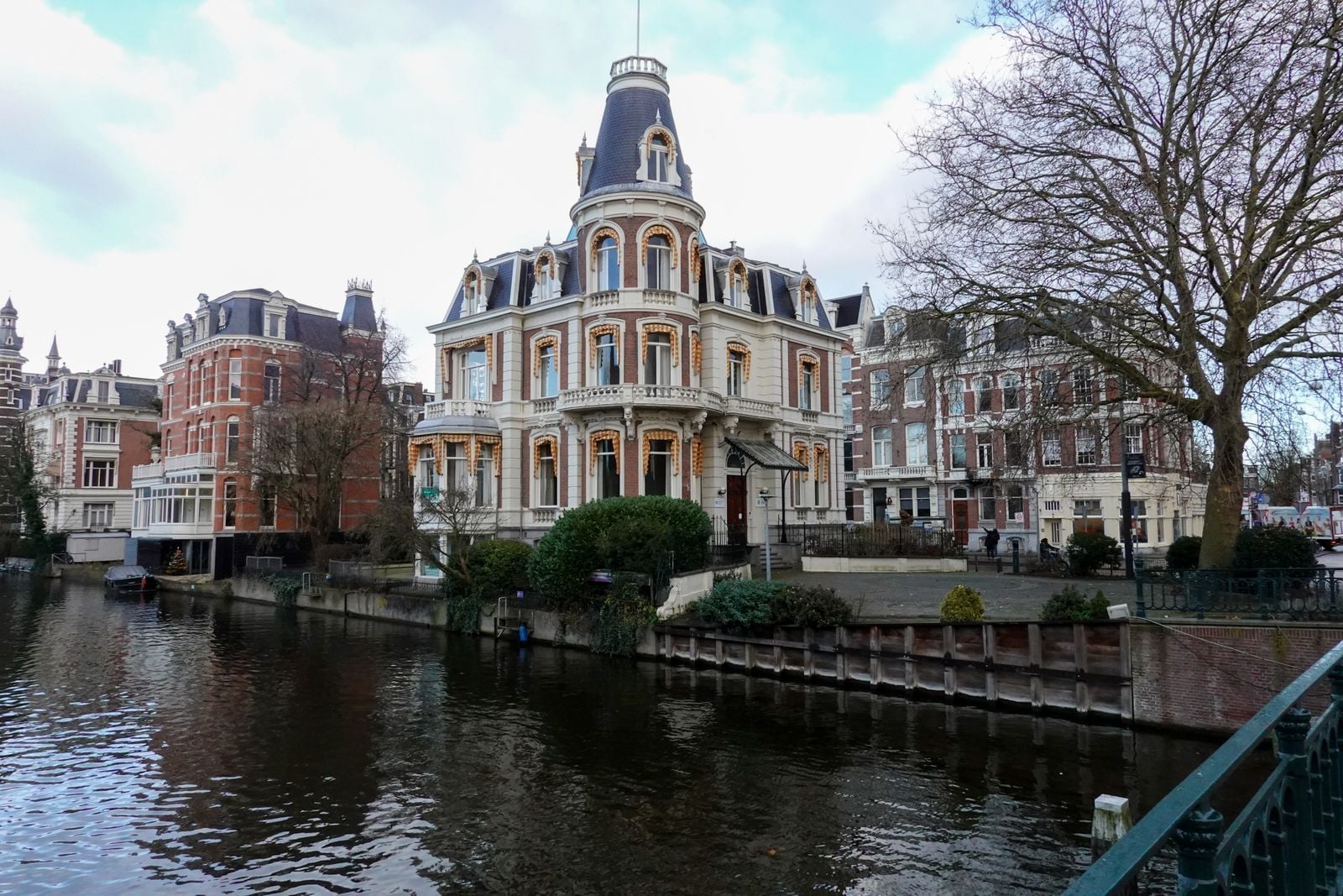 Adyen Amsterdam canal house