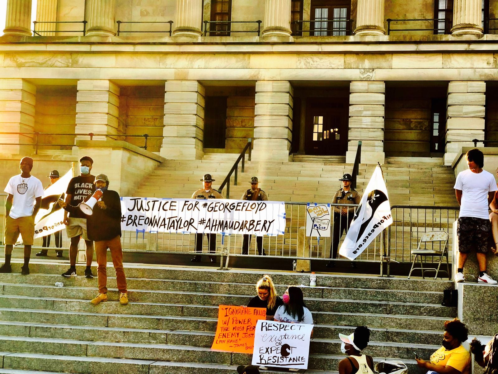 UK courthouse protest