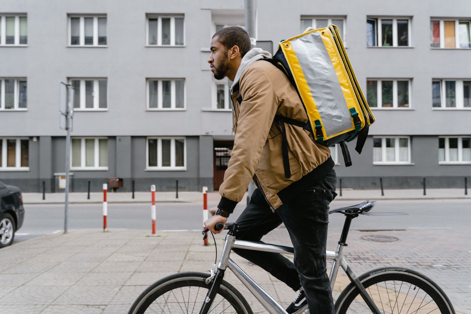 food delivery courier